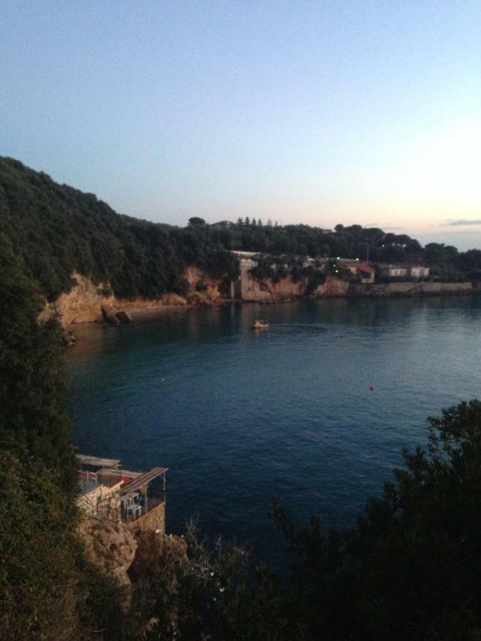 Minisuite Lerici Eksteriør billede